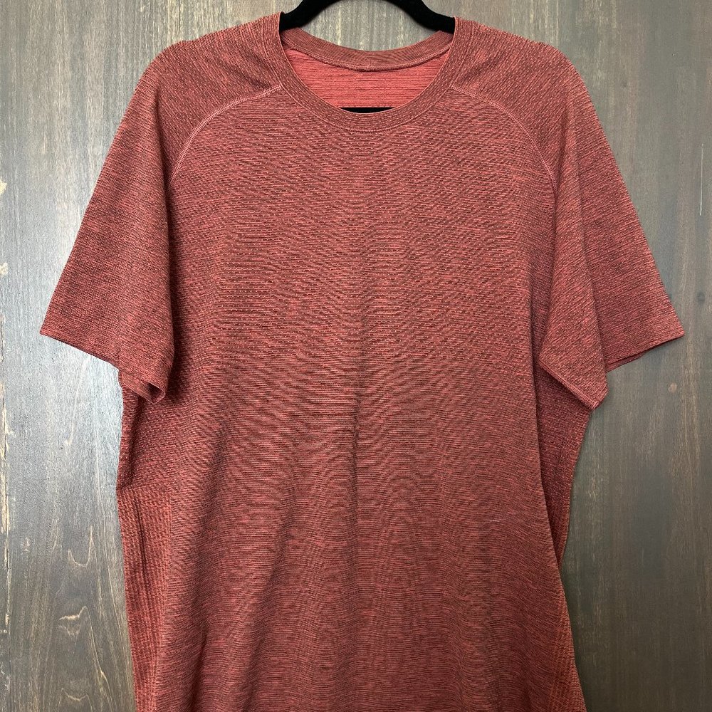 Lululemon Metal Vent Tech Short Sleeve Shirt 2.0 – Size L – Orange